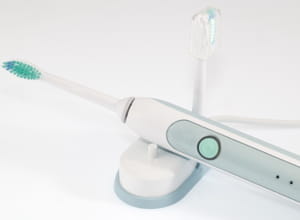 l'achat d'une brosse à dents électrique évite des visites chez le dentiste.