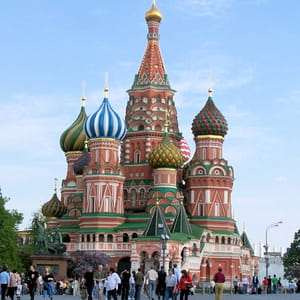 la cathédrale st basile le bienheureux sur la place rouge, à moscou.