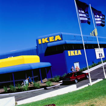 un magasin ikéa.