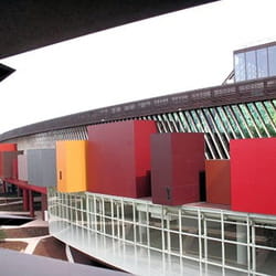 le musée du quai branly à paris.
