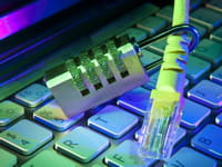 a défaut de contrôler internet, vérifiez ce qui s'y trouve.