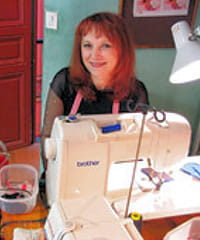 yolande malka dans son atelier.