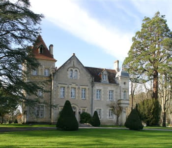villepreux est un centre de profit a part entière pour eads, puisqu'il est