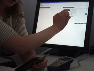 banque populaire a opté pour deux modes d'authentifications possibles : l'envoi