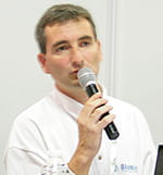 'les briques sociales apparaissent dans les outils cms et crm' (pierre baudracco