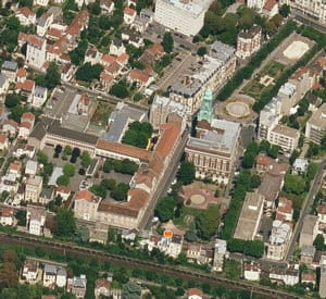 une vue aérienne de la mairie de bois-colombes.