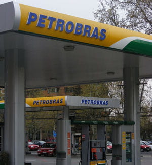 petrobras s'est intéressé à la f1 avec les victoires de nelson piquet, puis de