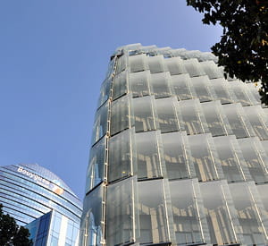 issy-les-moulineaux accueille de nombreux sièges sociaux. ici, ceux de bouygues