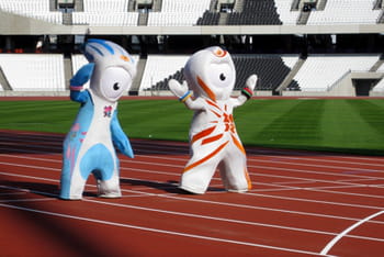 mandeville et wenlock, les mascottes officielles des jeux olympiques de londres.