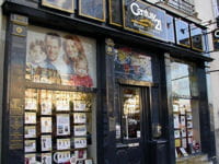 une agence century 21.