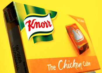 les consommateurs achètent en moyenne 5,9 fois des produits knorr par an.
