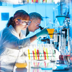 dans la r&d, la rémunération brute atteint 4 412 euros par mois.