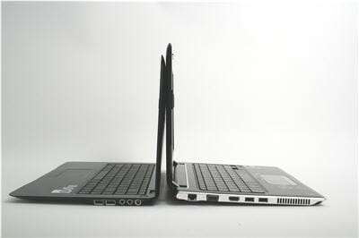 les deux pc portables face à face on constate que l'écran du msi x340 est moins