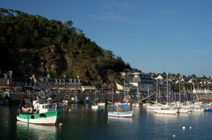 une vue d'erquy.