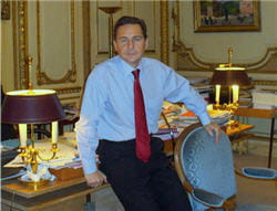 eric besson, secrétaire d'etat au développement de l'economie numérique.