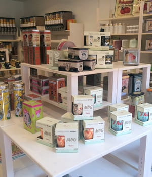 day by day distribue toutes sortes de produits comme du thé, des épices, des