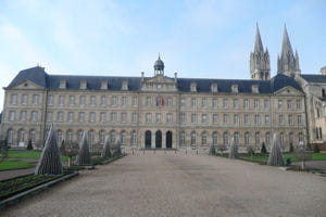 11 enseignes nationales y ont au moins un restaurant.