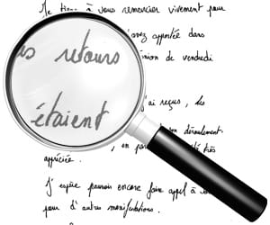 une pression du stylo accentuée.