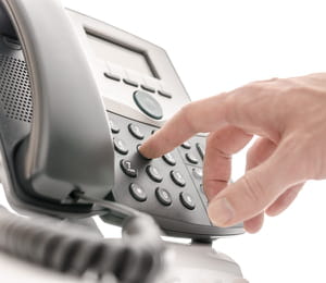 sollicitez vos relations pour qu'ils décrochent leur téléphone.