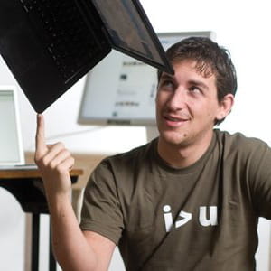 andrew mccollum était ingénieur et cofondateur.