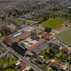 une vue aérienne de saint-pol-sur-mer.