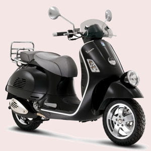 le scooter vespa a donné ses lettres de noblesse au deux-roues.