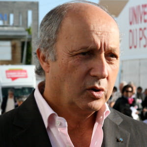 laurent fabius n'occupe pas son logement de fonction au quai d'orsay.