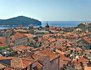 dubrovnik, haut lieu de la fête en croatie.