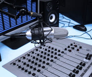 l'etat monégasque est actionnaire de nextradiotv.