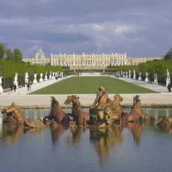 le château de versailles.