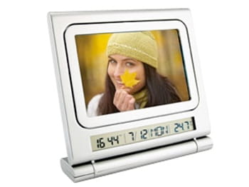 une horloge multifonction pour le bureau.