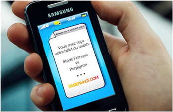 un billet de spectacle acheté depuis son téléphone mobile.