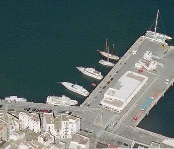 le port d'ibiza magna.