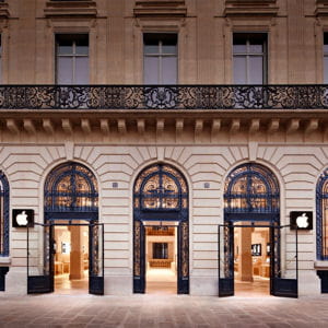 ne vous fiez pas aux apparences, l'apple store parisien ne désemplit pas.