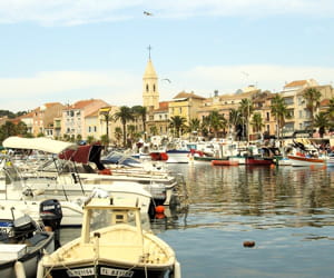 une vue d'hyères.