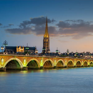 a bordeaux, on recense 1 acquéreur pour 1 vendeur en décembre 2014.