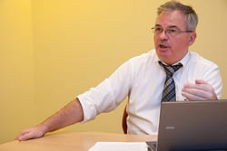georges epinette a participé à la création d'un groupe de réflexion sur la
