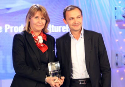 geneviève aertz (directrice de la communication) et guillaume darrousez