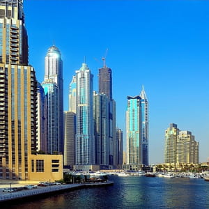la marina de dubaï.