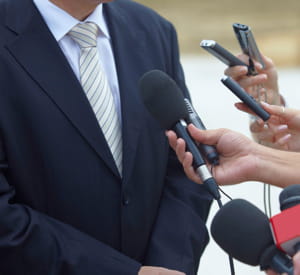 une information crébible doit être traitée comme une menace potentielle.
