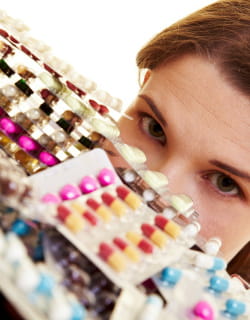 chaque français consomme près de 1 600 doses de médicaments par an.