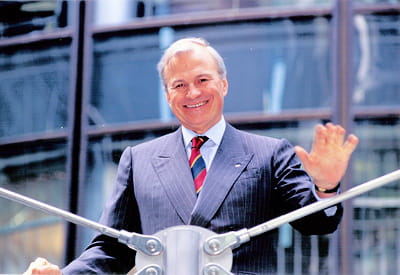 claude bébéar, désormais ex-président du conseil de surveillance d'axa.