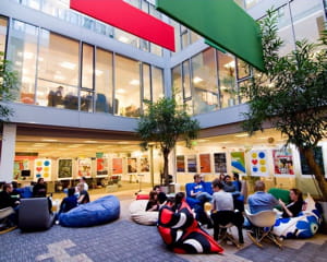 l'atrium du site de google à dublin.