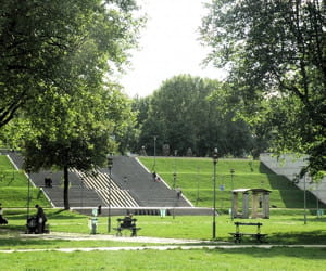 le parc de bercy, dans le 12e arrondissement.