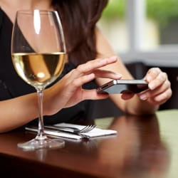 eteignez votre portable pour ne déranger personne.