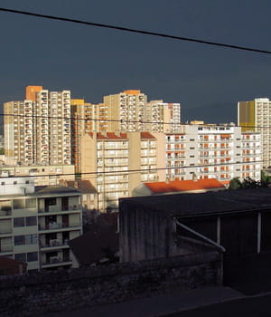 a saint-etienne, on recense 0,4 acheteur pour 1 vendeur en juillet 2014.