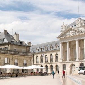 la ville de dijon.