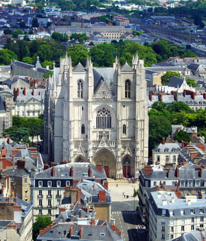 a nantes, on recense 1,1 acheteur pour 1 vendeur en juillet 2014.
