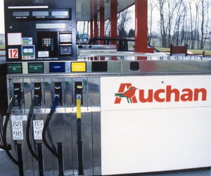 le prix du gazole dans les stations auchan a baissé de 2,44% en 2009.