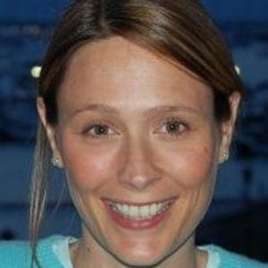 tricia black était vice-présidente.